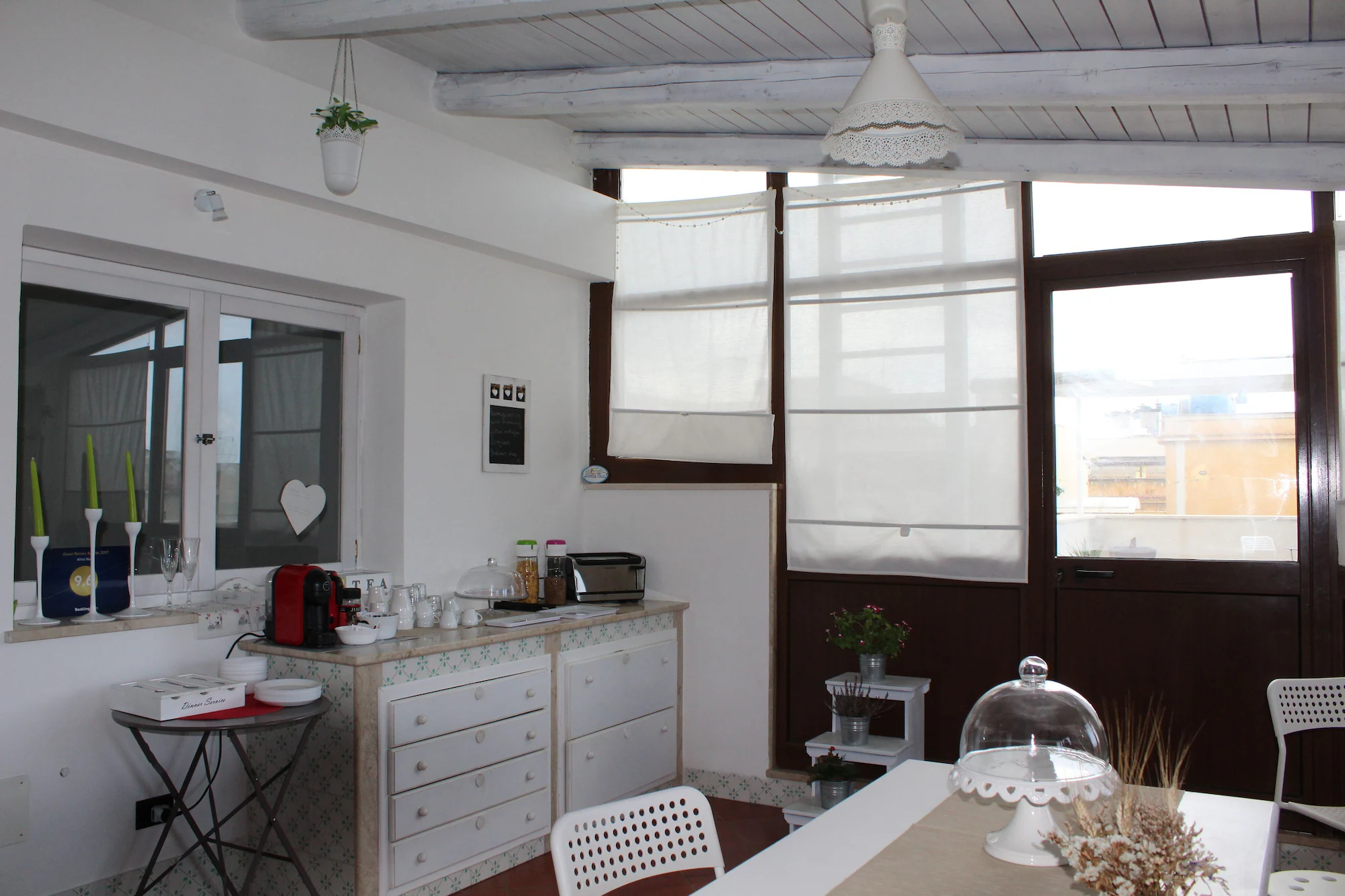 Deluxe Double room with partial sea view full double bed