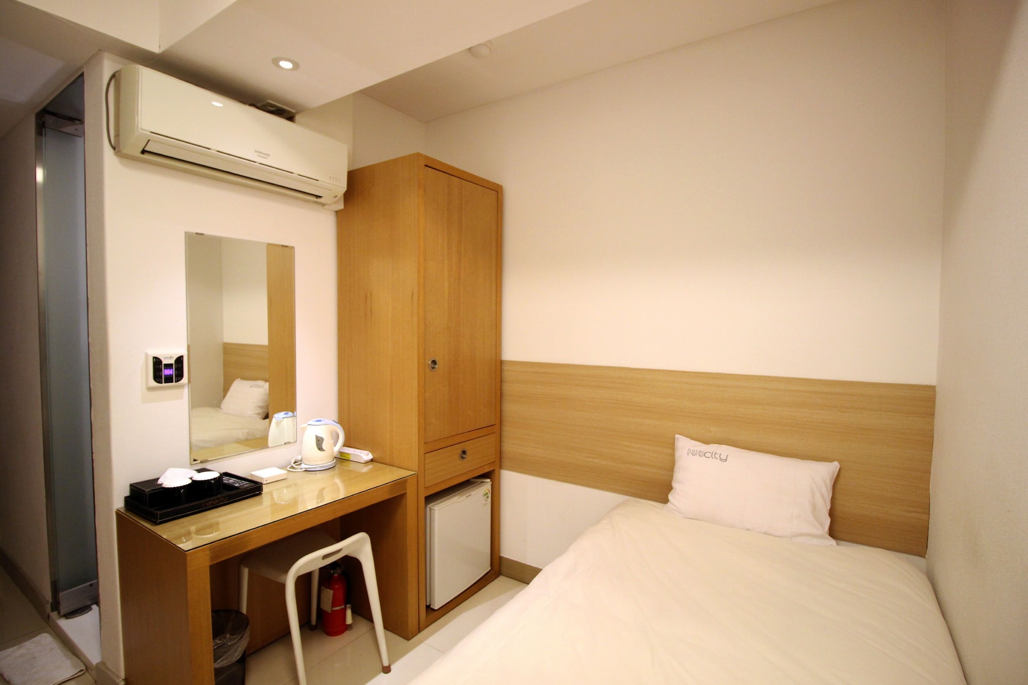 Deluxe Double room full double bed