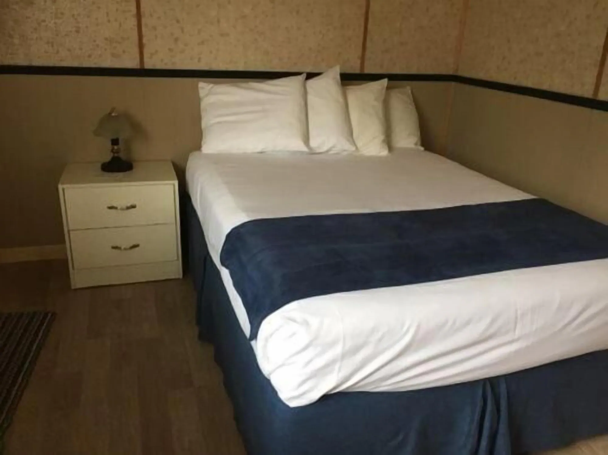 Standard Double room twin beds