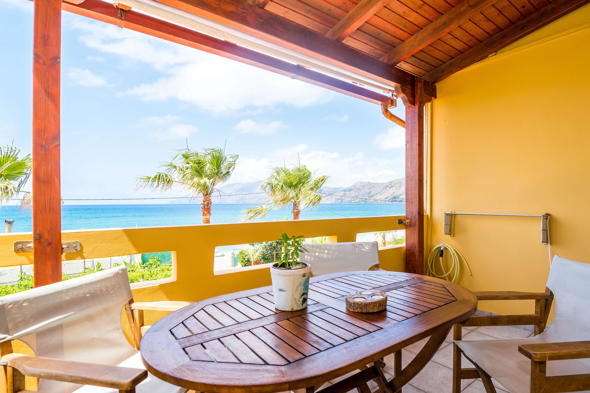 1 Bedroom Double Apartment with sea view twin beds