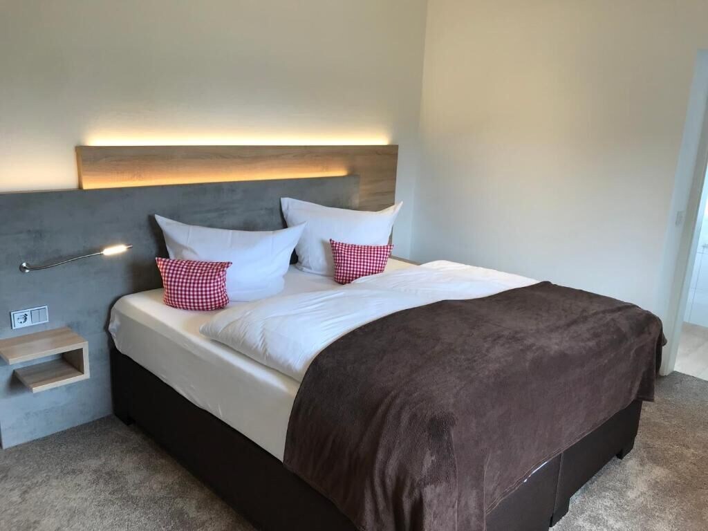 Standard Double room with garden view full double bed