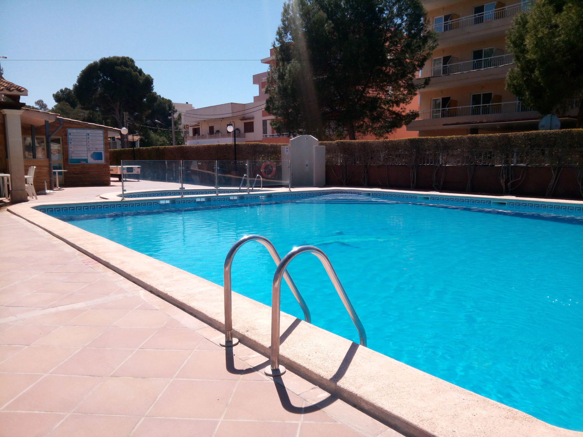 1 Bedroom Double Apartment full double bed
