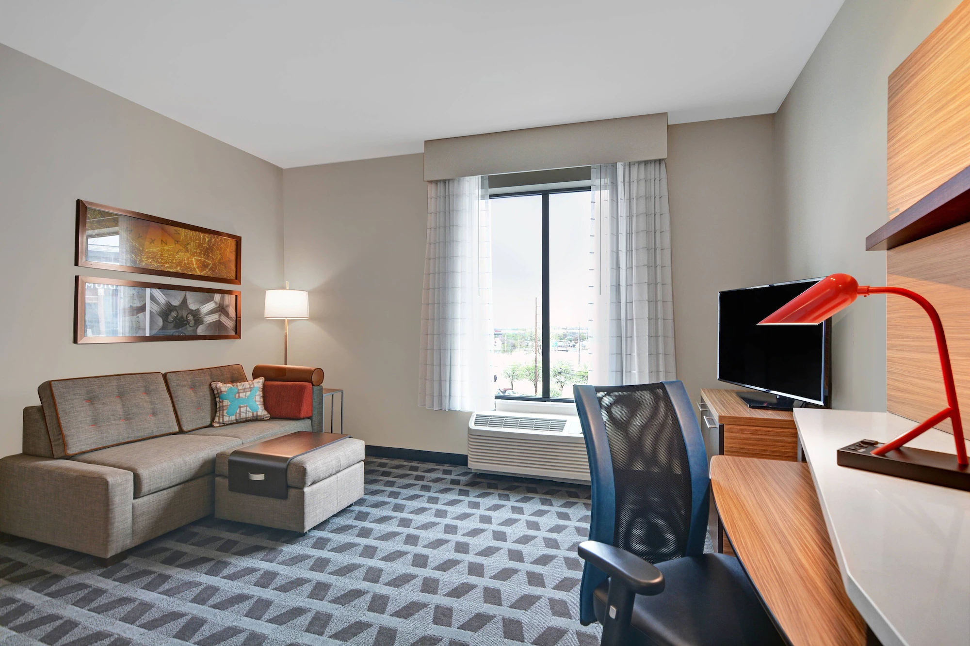 1 Bedroom Double Suite full double bed