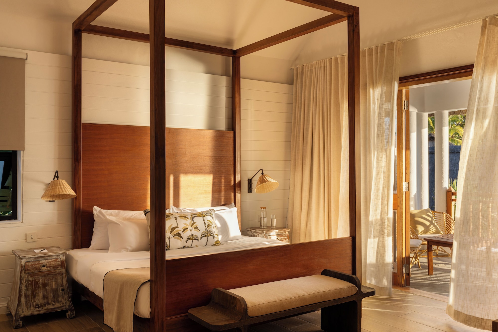 Deluxe Double Suite beachfront