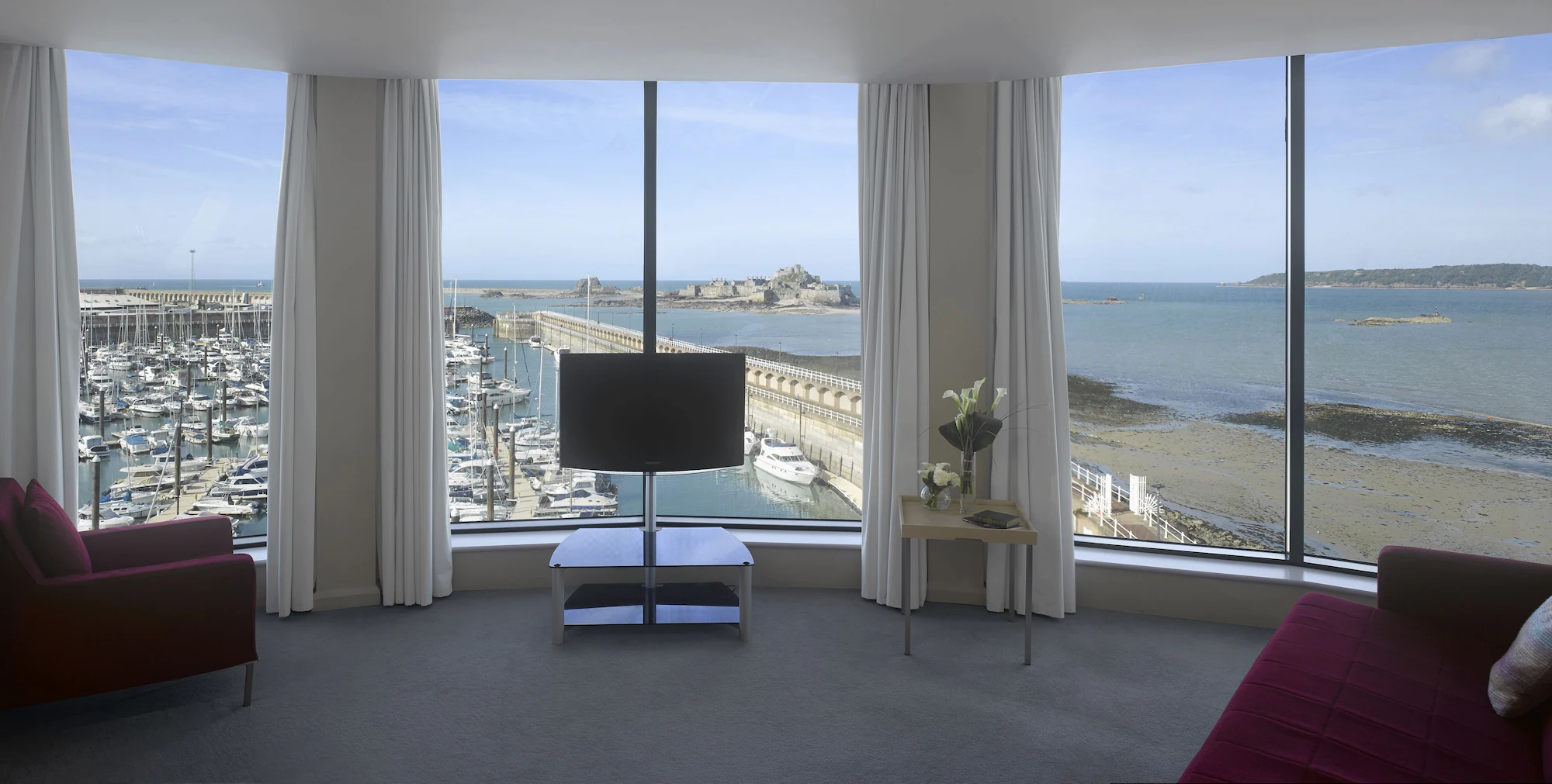 Radisson Blu Waterfront Hotel, Jersey exterior