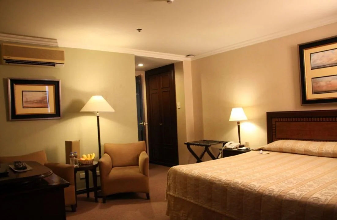 Herald Suites Solana exterior