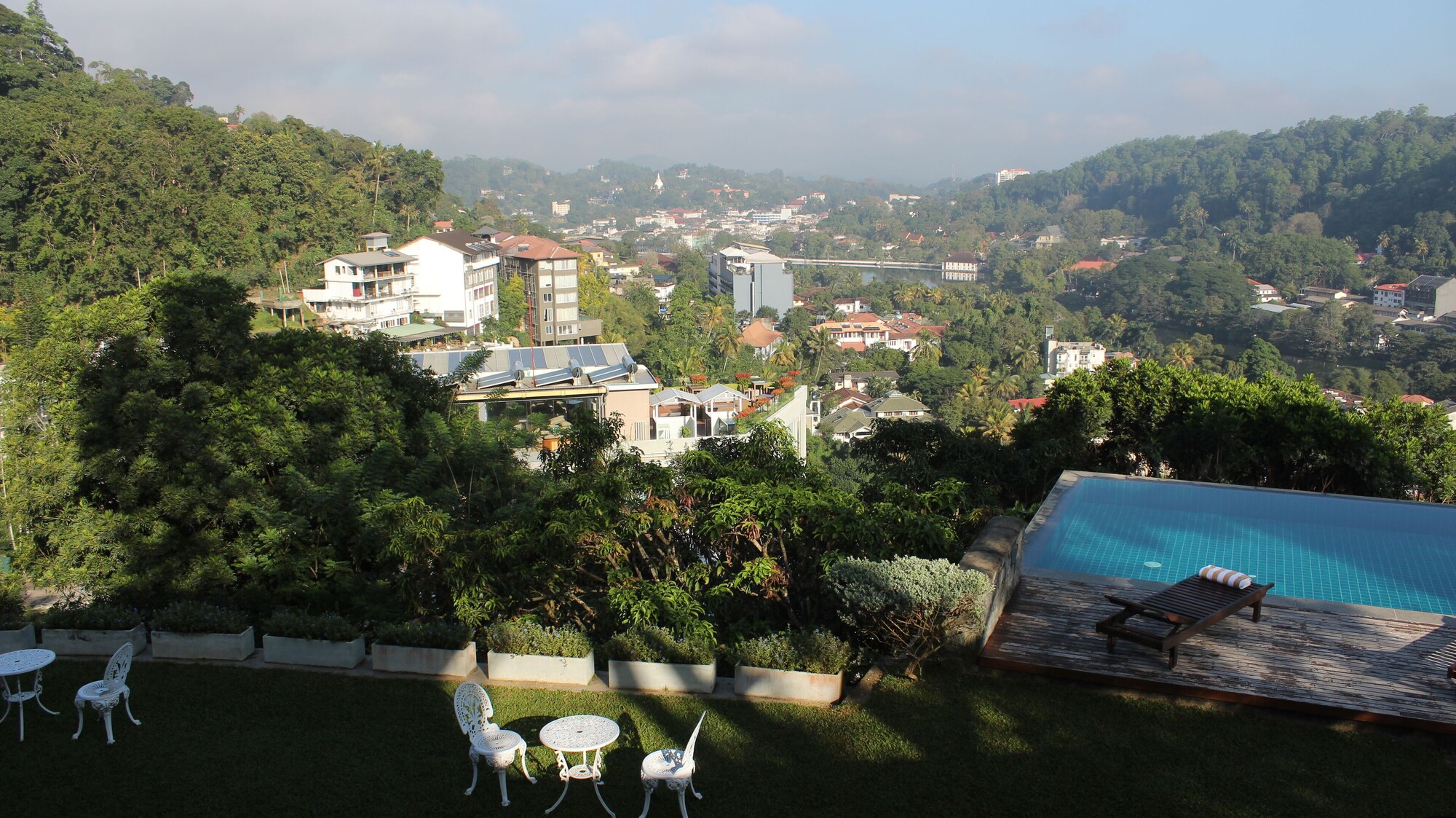 Coffee Bungalow Kandy exterior