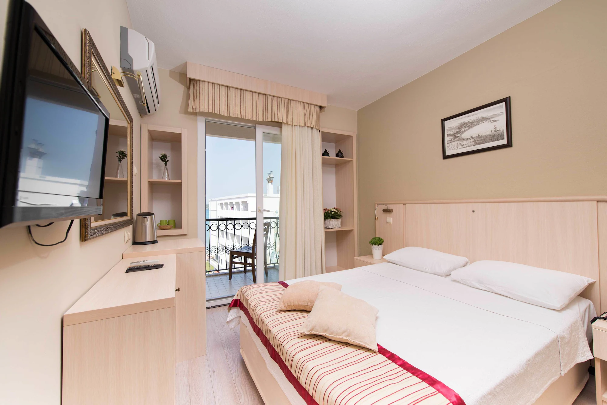 İLeri Hotel & Apartments - Çeşme