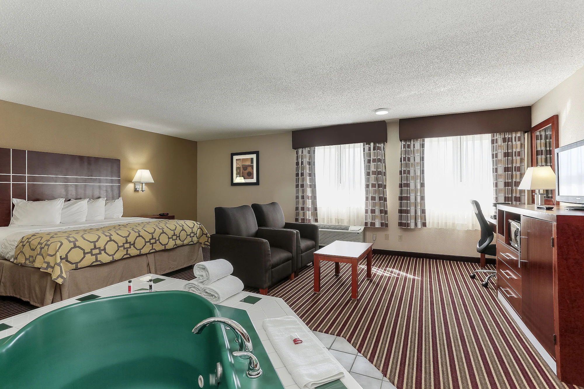 Baymont by Wyndham Bowling Green exterior
