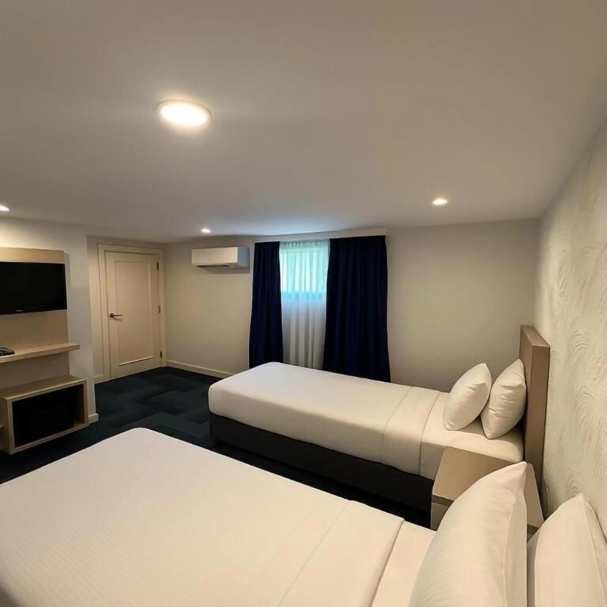 Economy Double room twin beds