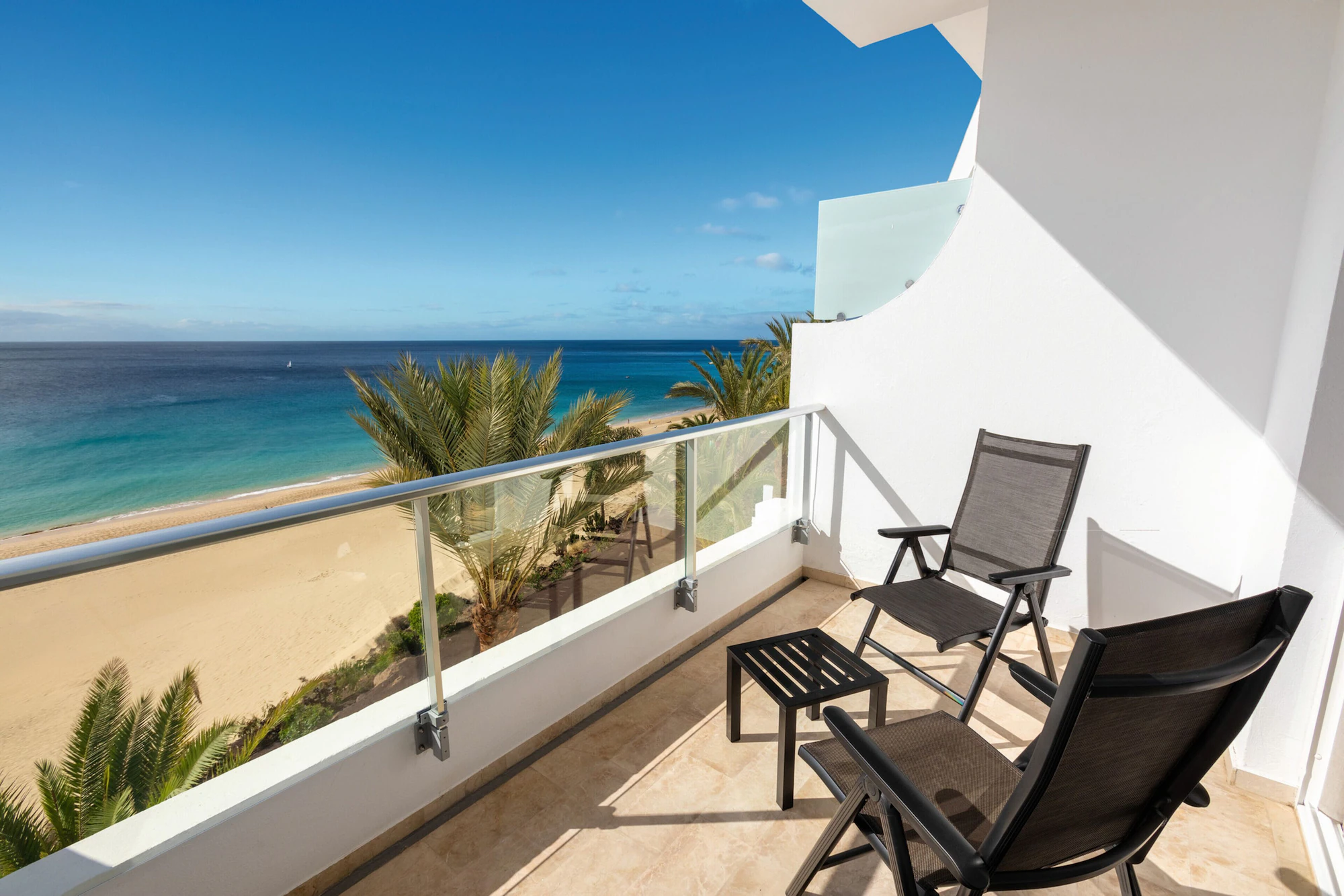 Double room with sea view twin beds