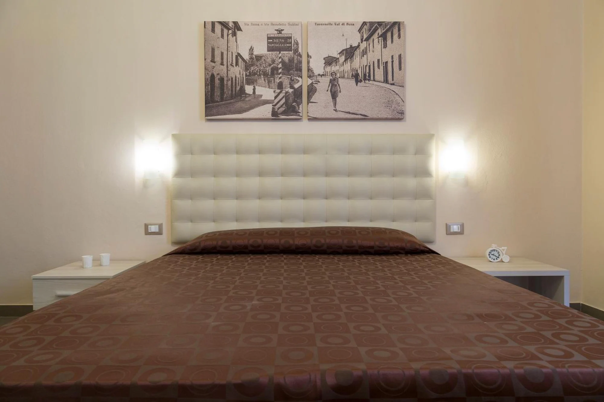 Standard Triple room