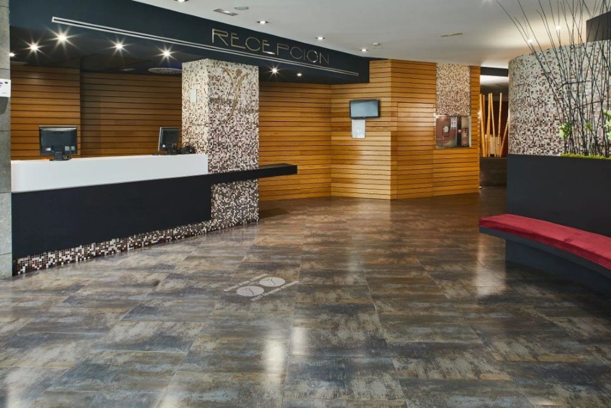 Hotel Silken Gran Teatro exterior