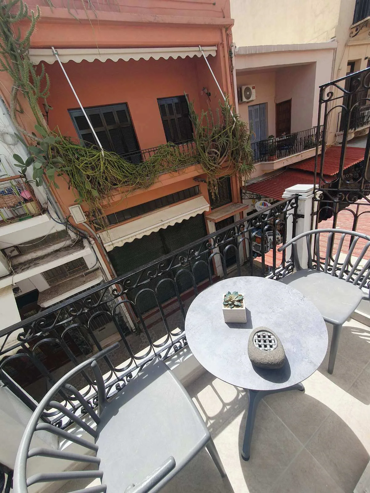Deluxe Double room with balcony full double bed