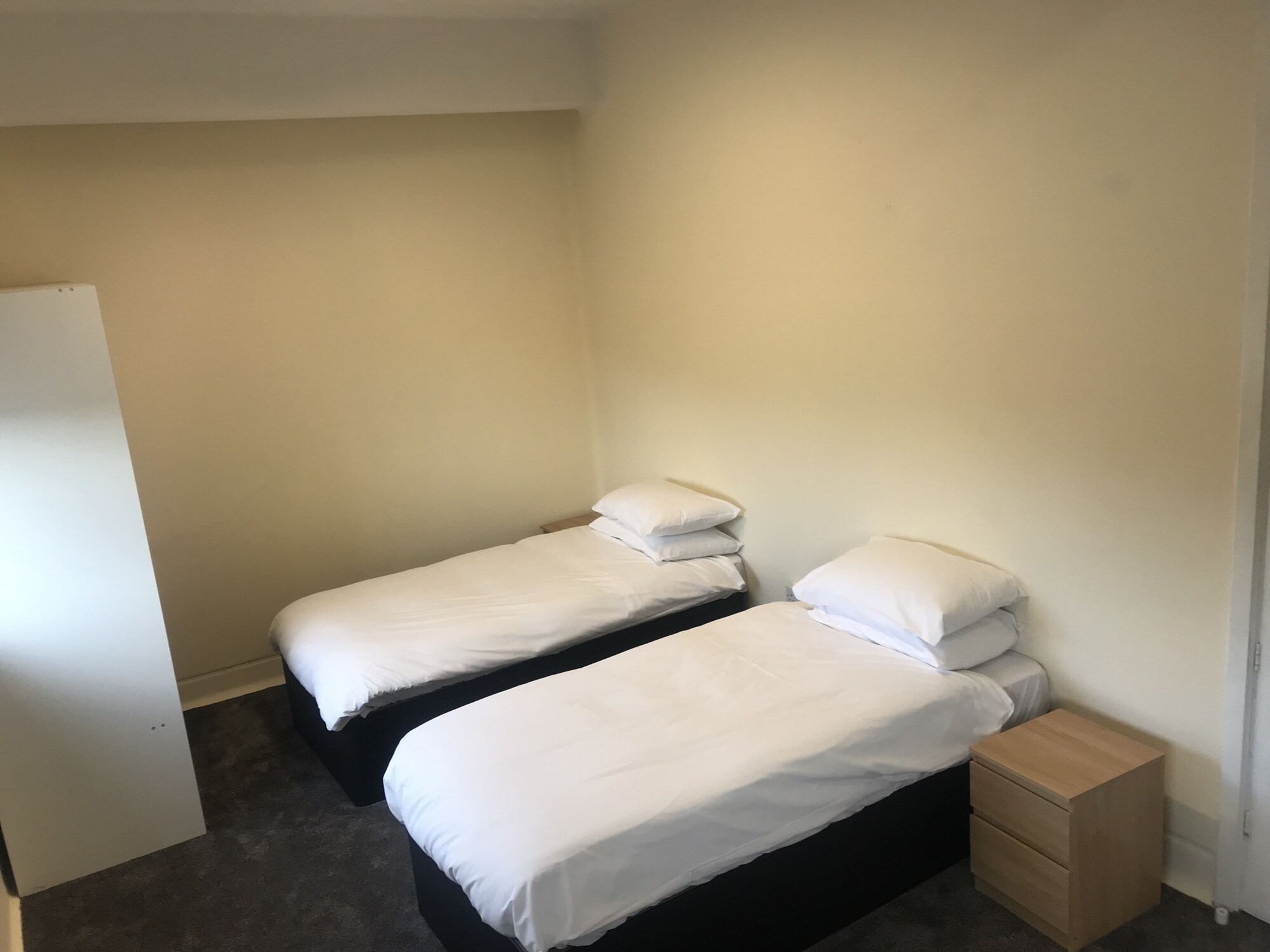 Deluxe Double room twin beds