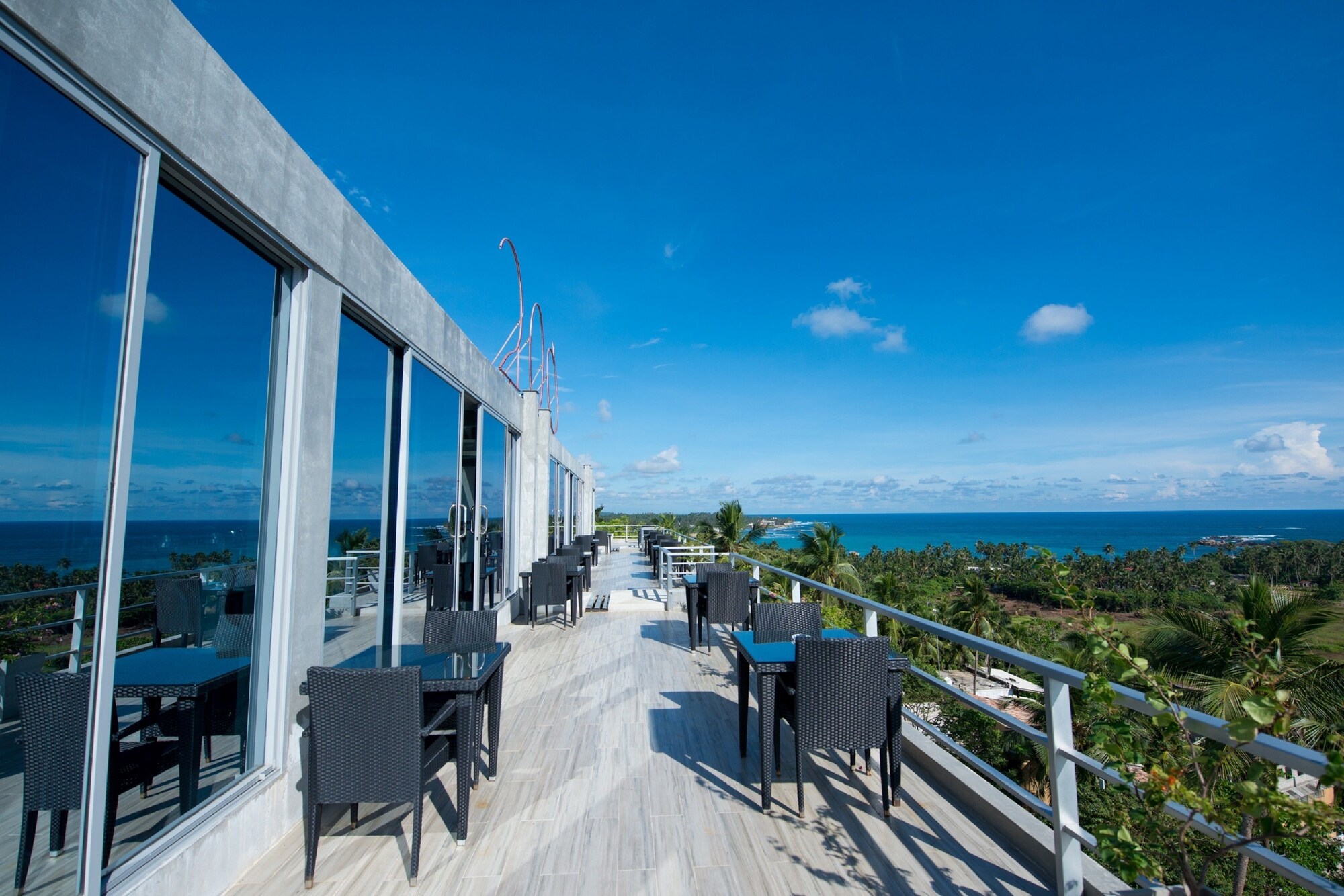 Deluxe Double Villa with sea view full double bed