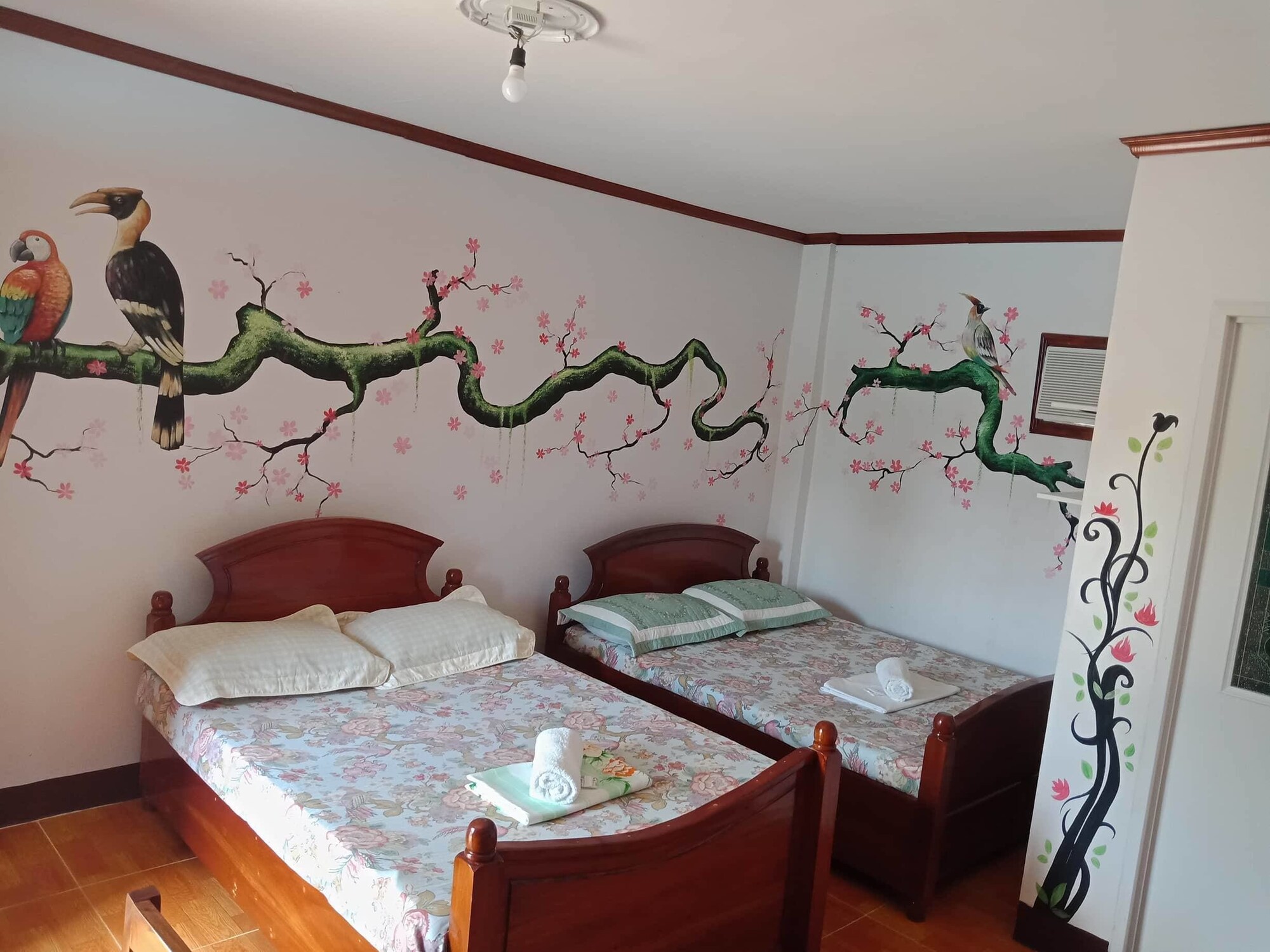 Deluxe Double Family room full double bed