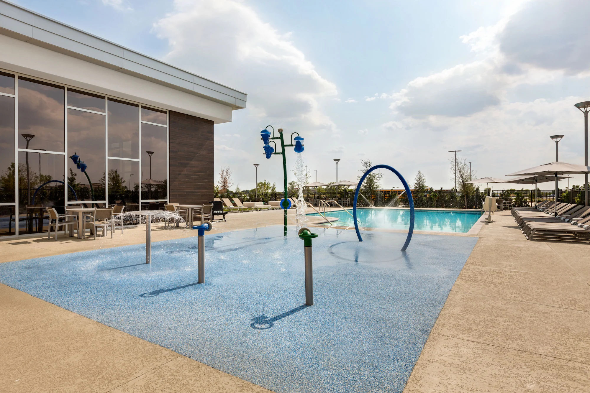 Embassy Suites by Hilton Denton Convention Center exterior