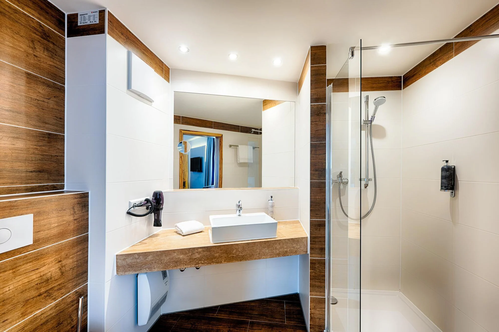 Premier Inn Lindau — photo 53
