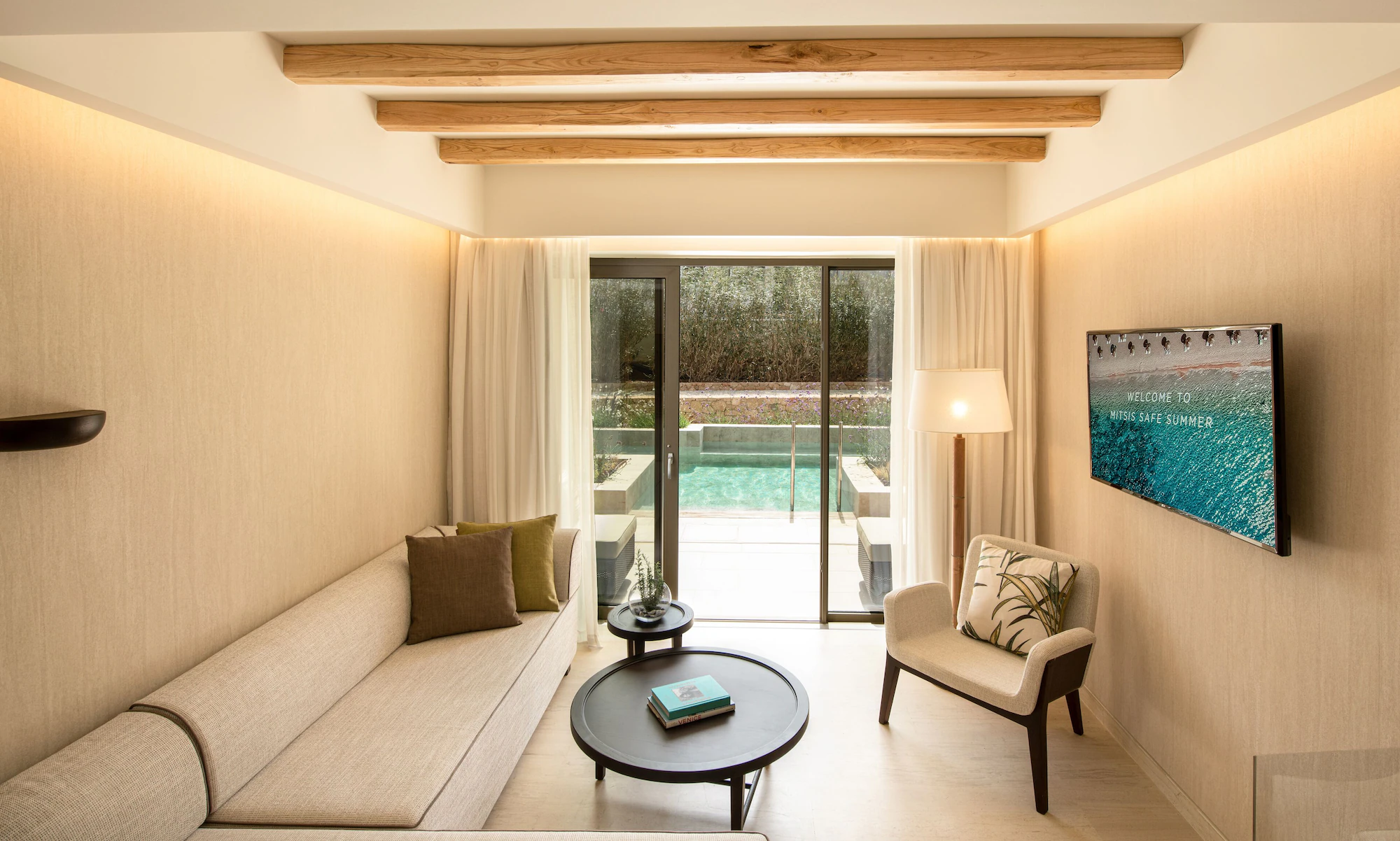 Double Junior Suite with sea view full double bed