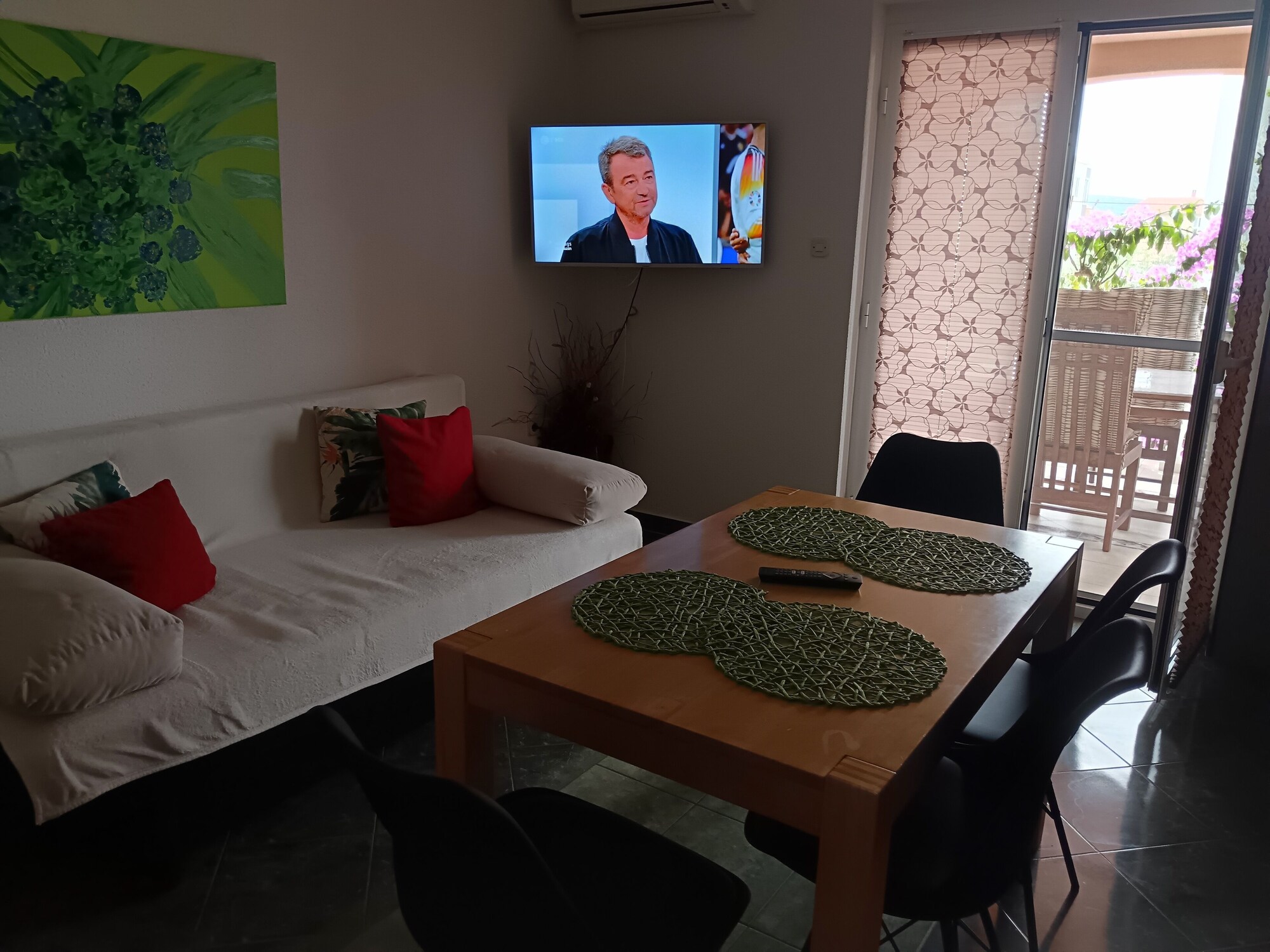 1 Bedroom Standard Double Apartment with sea view full double bed