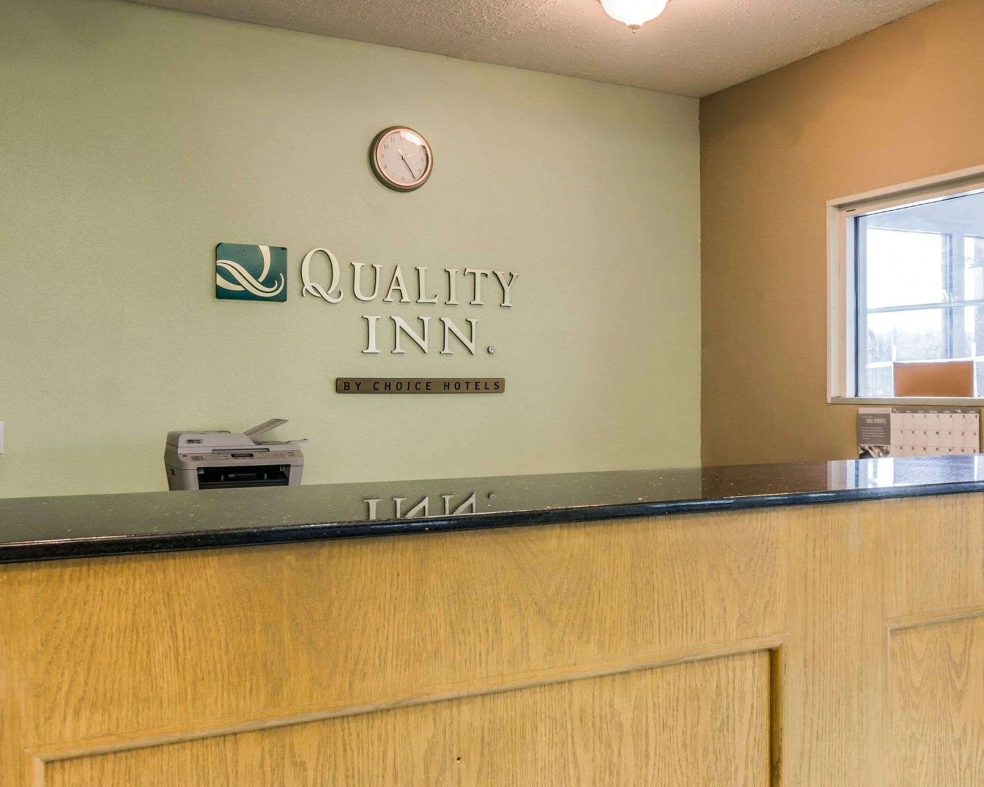 Quality Inn Kalamazoo Near Wings Stadium - Kalamazoo, MI