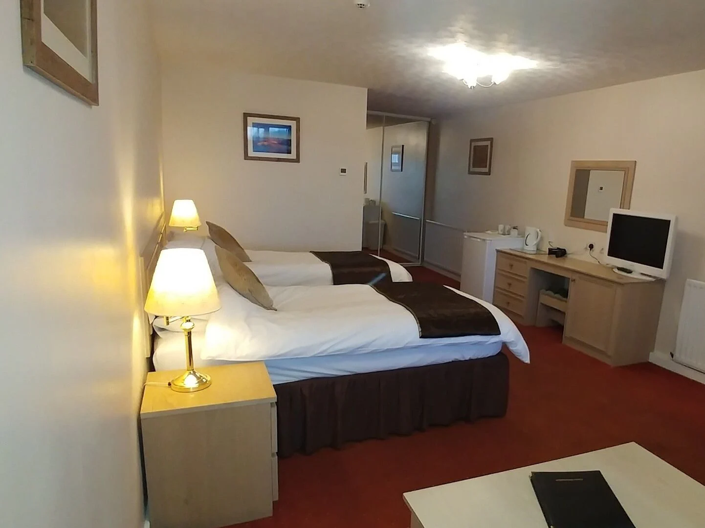 Double Studio twin beds