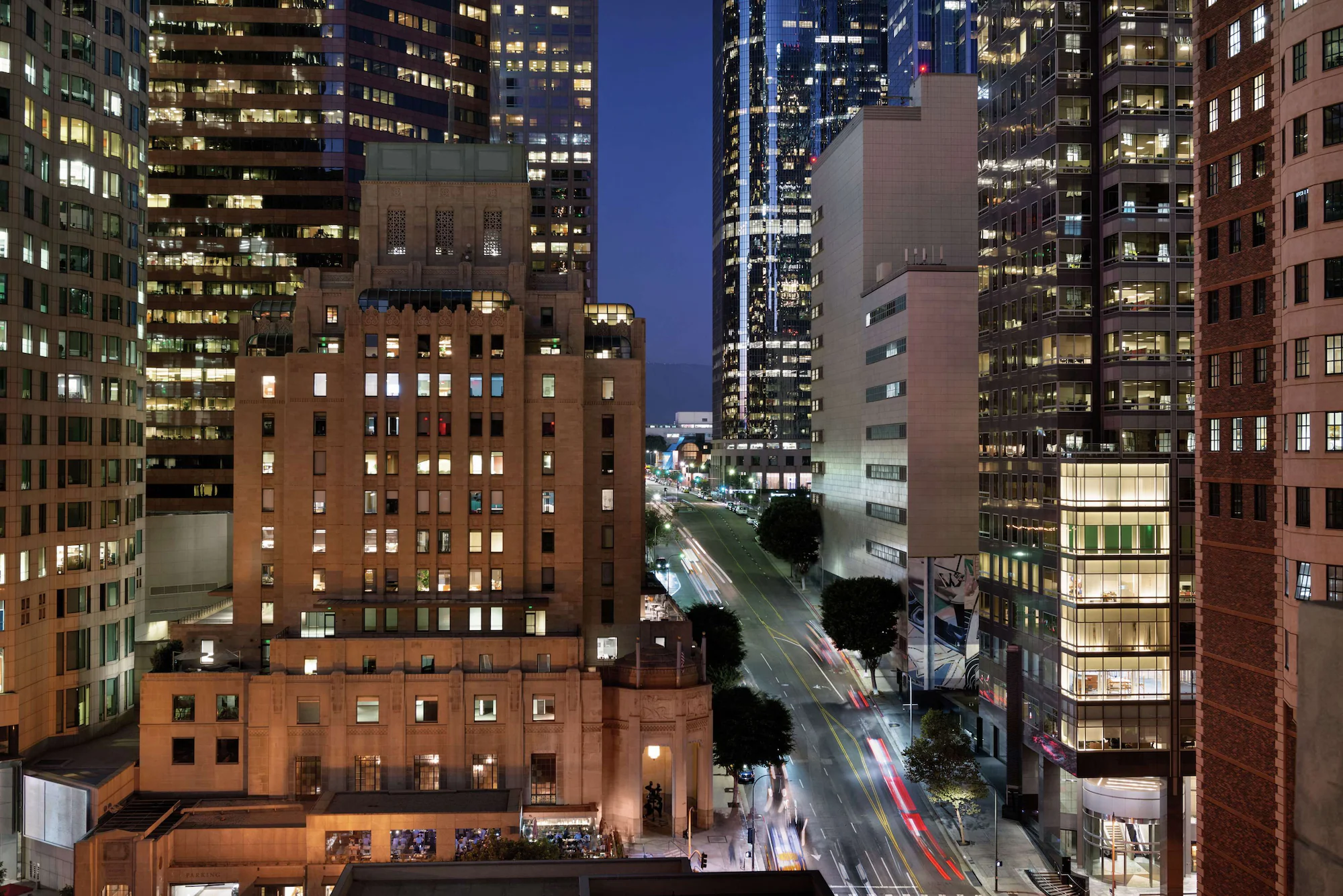 1 Bedroom Double Suite with city view full double bed
