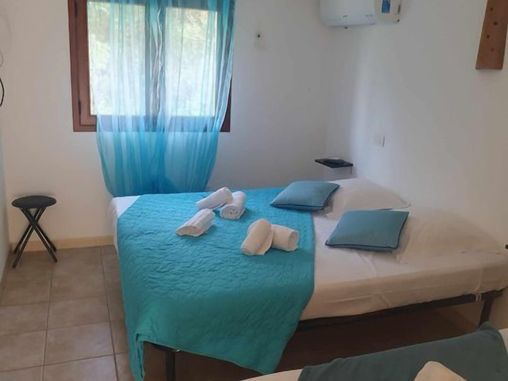 Comfort Quadruple room with land view