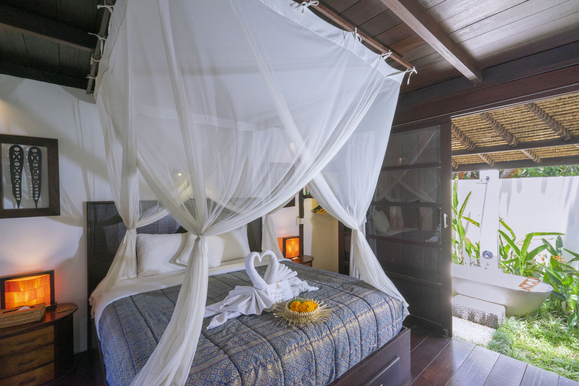 2 Bedrooms Quadruple Villa