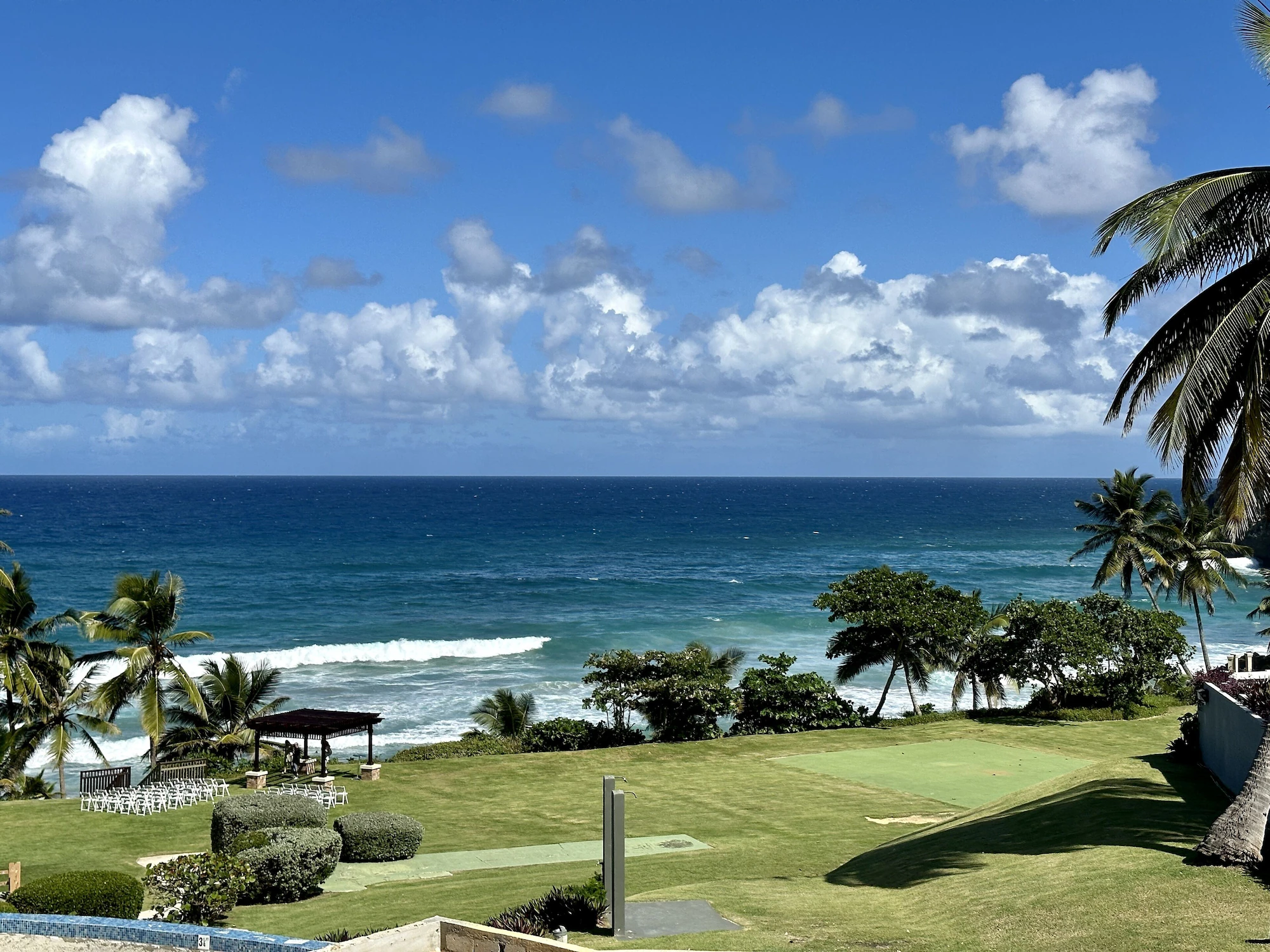 1 Bedroom Economy Double room beachfront full double bed