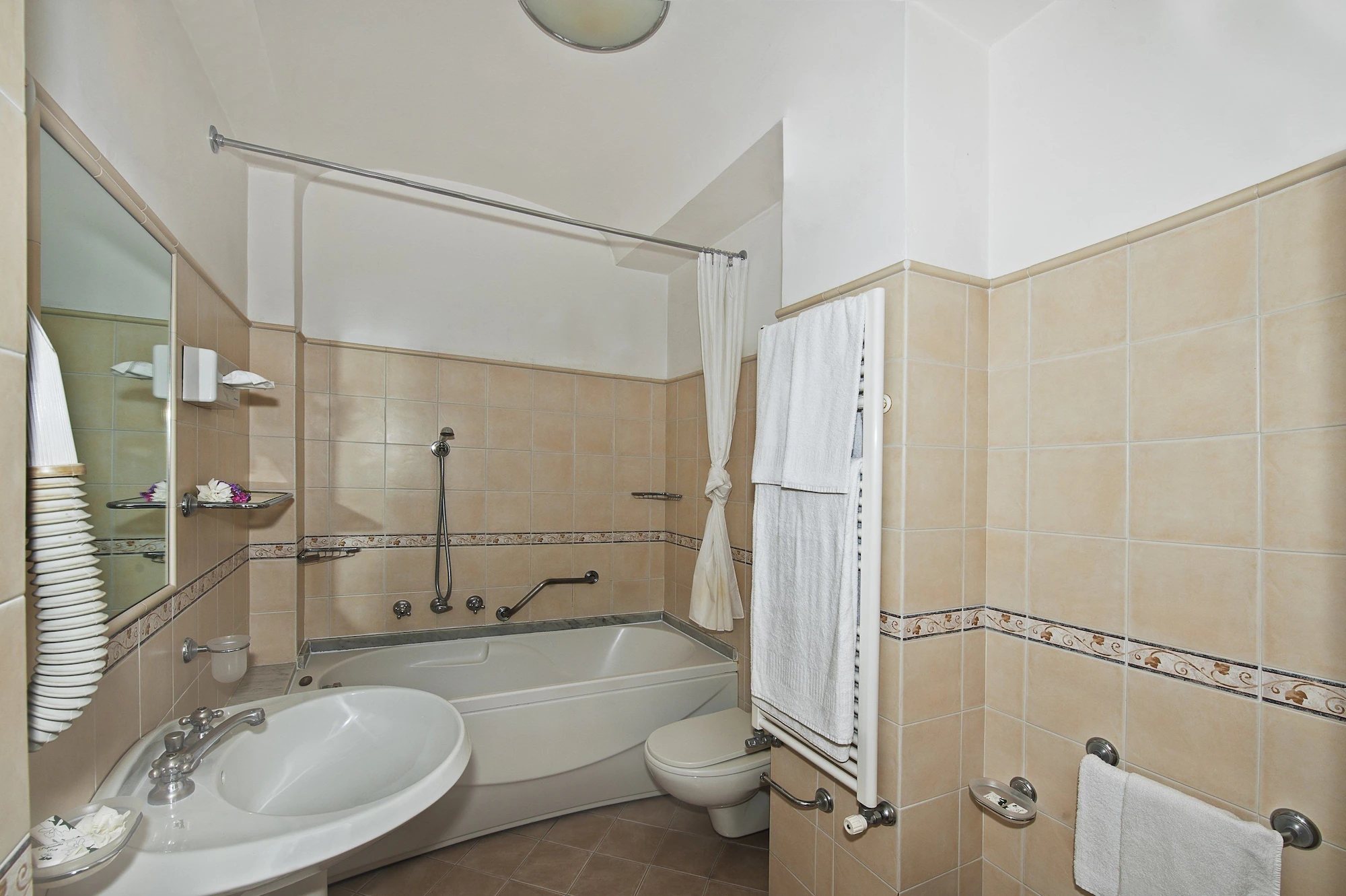 Comfort Double room with balcony and with sea view full double bed