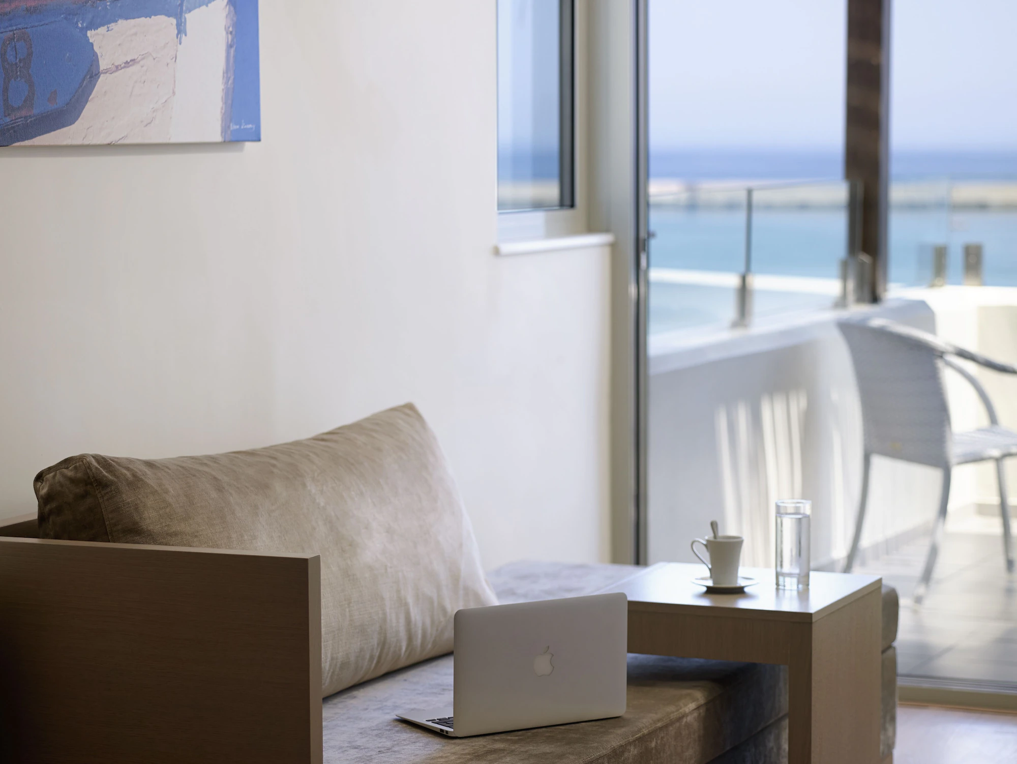 Double room with balcony and Side Sea View full double bed