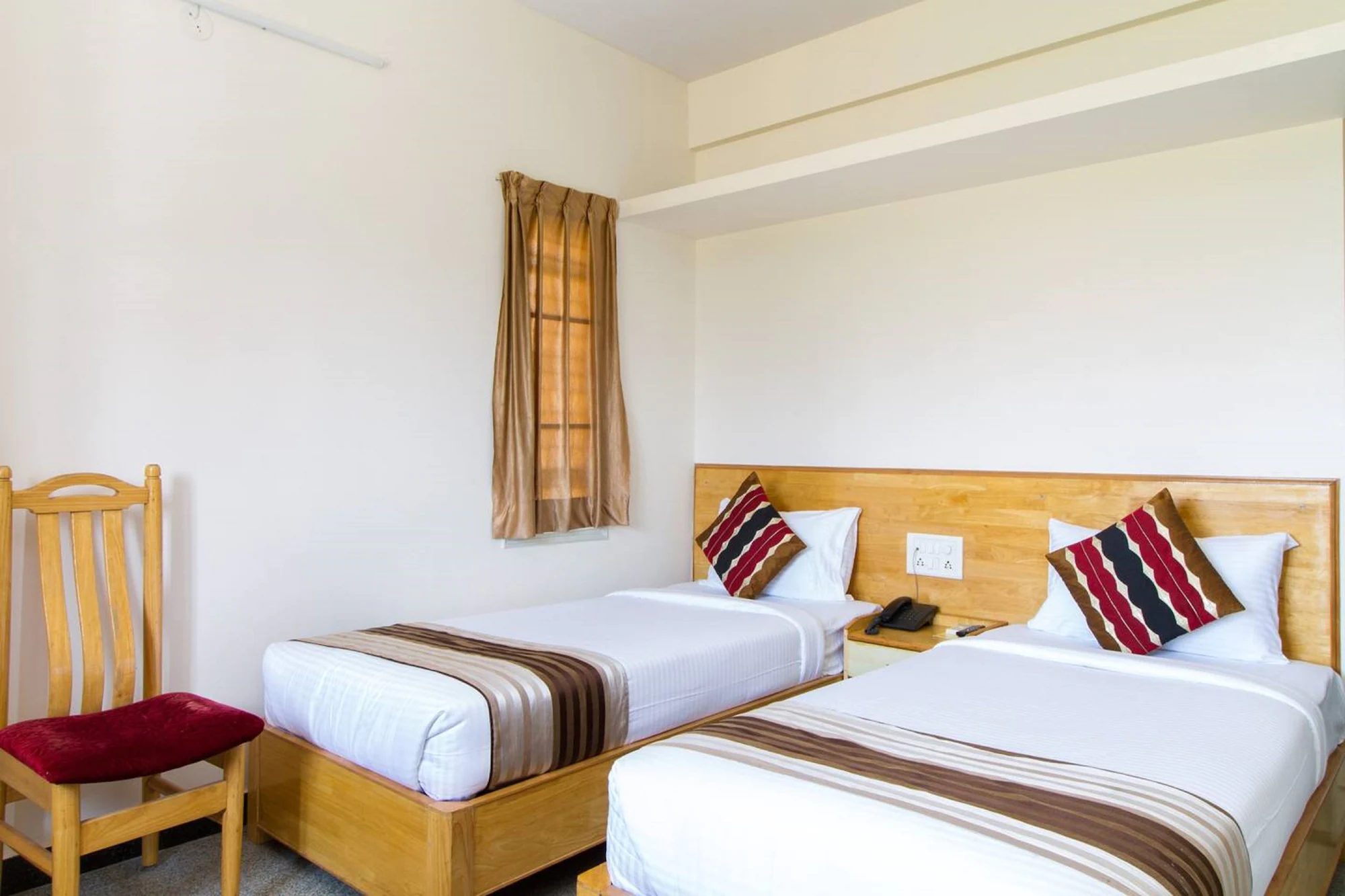 Deluxe Single room full double bed