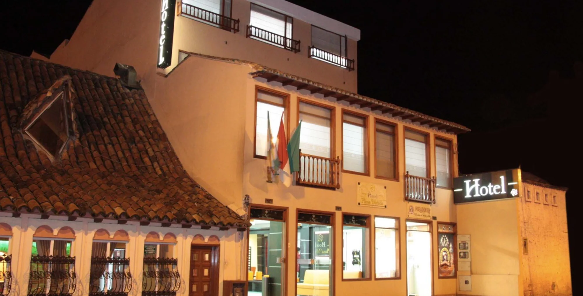 Hotel Plaza Muisca exterior