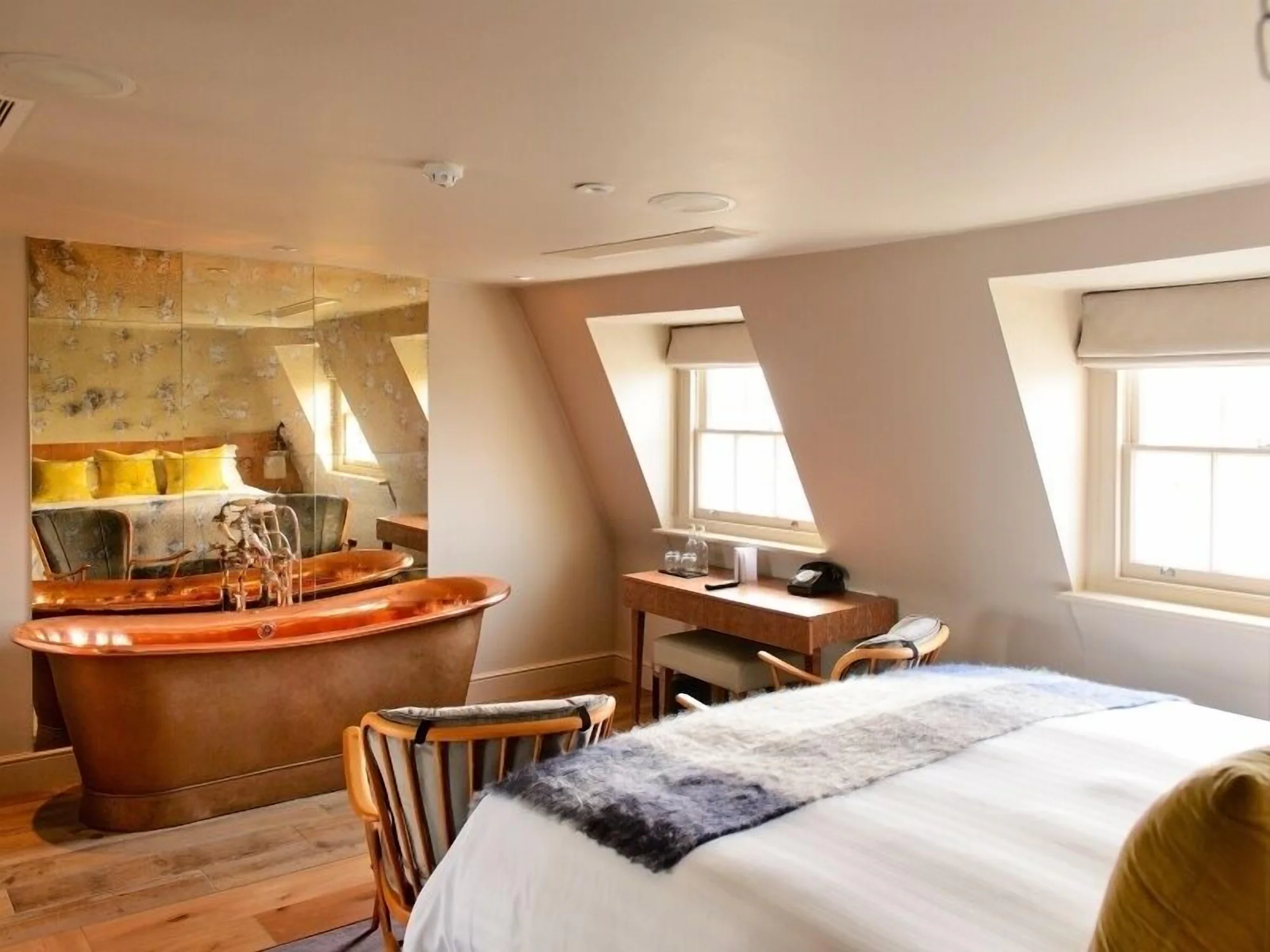 Economy Double room full double bed