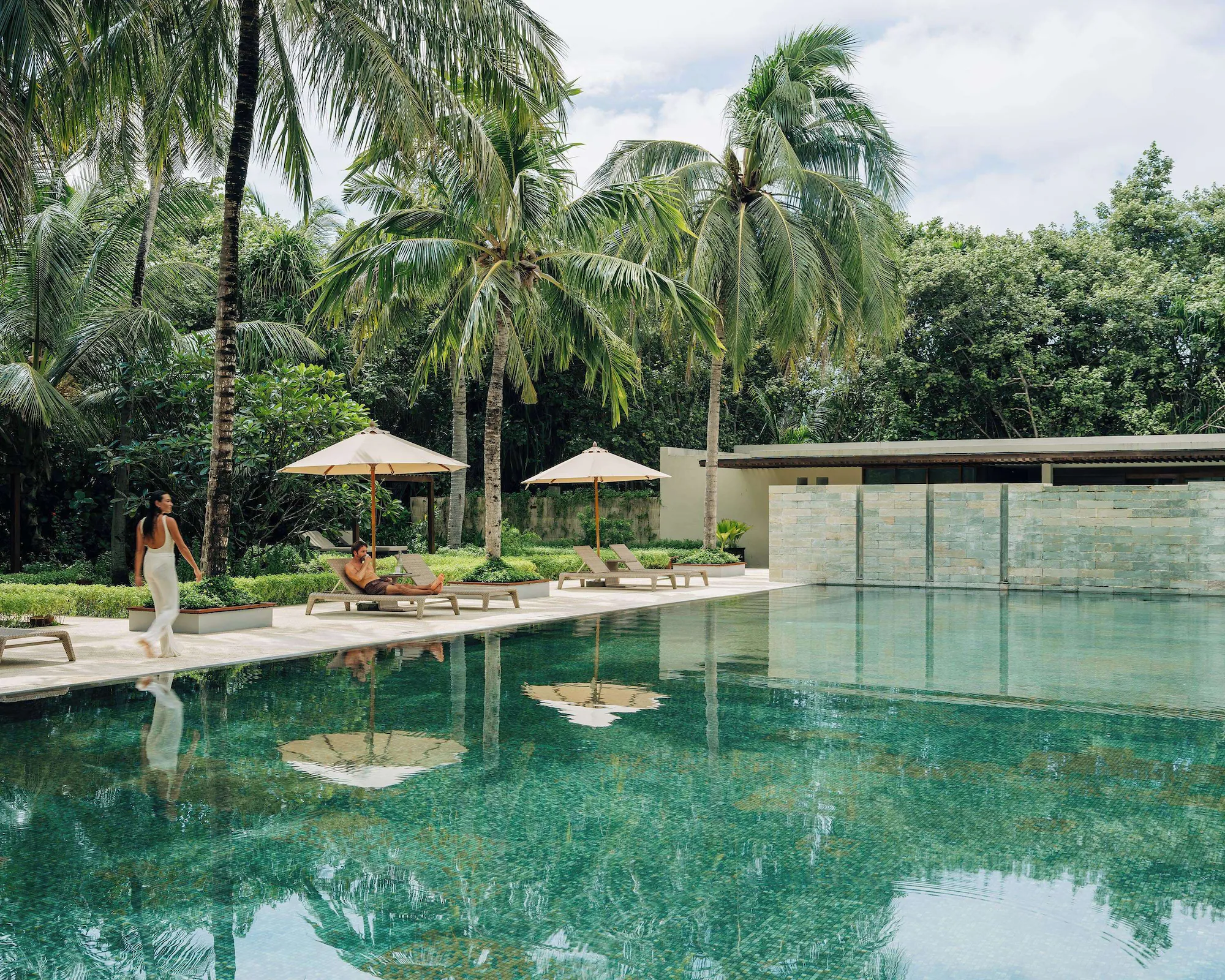 Beach Pool Double Villa full double bed