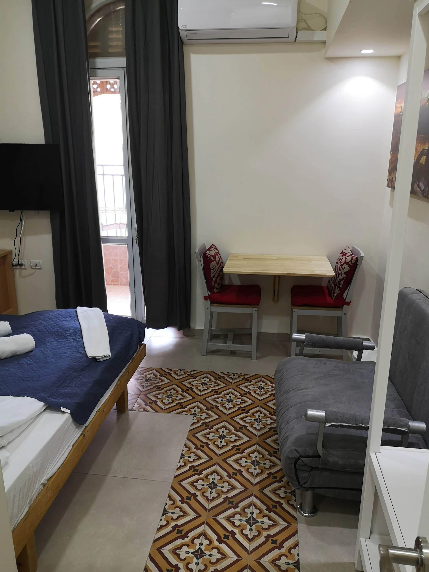 Economy Double room full double bed