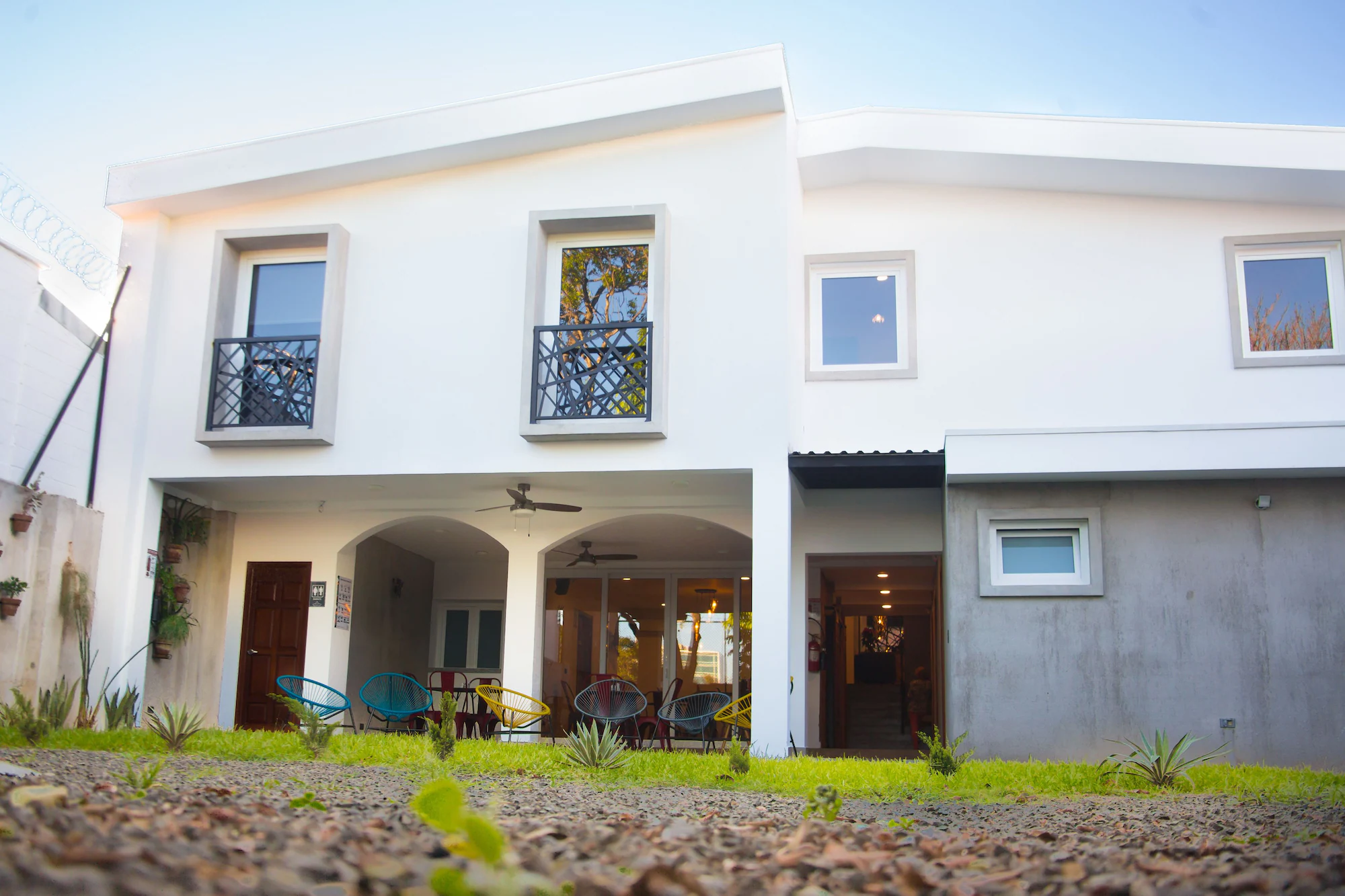 1 Bedroom Standard Single room full double bed