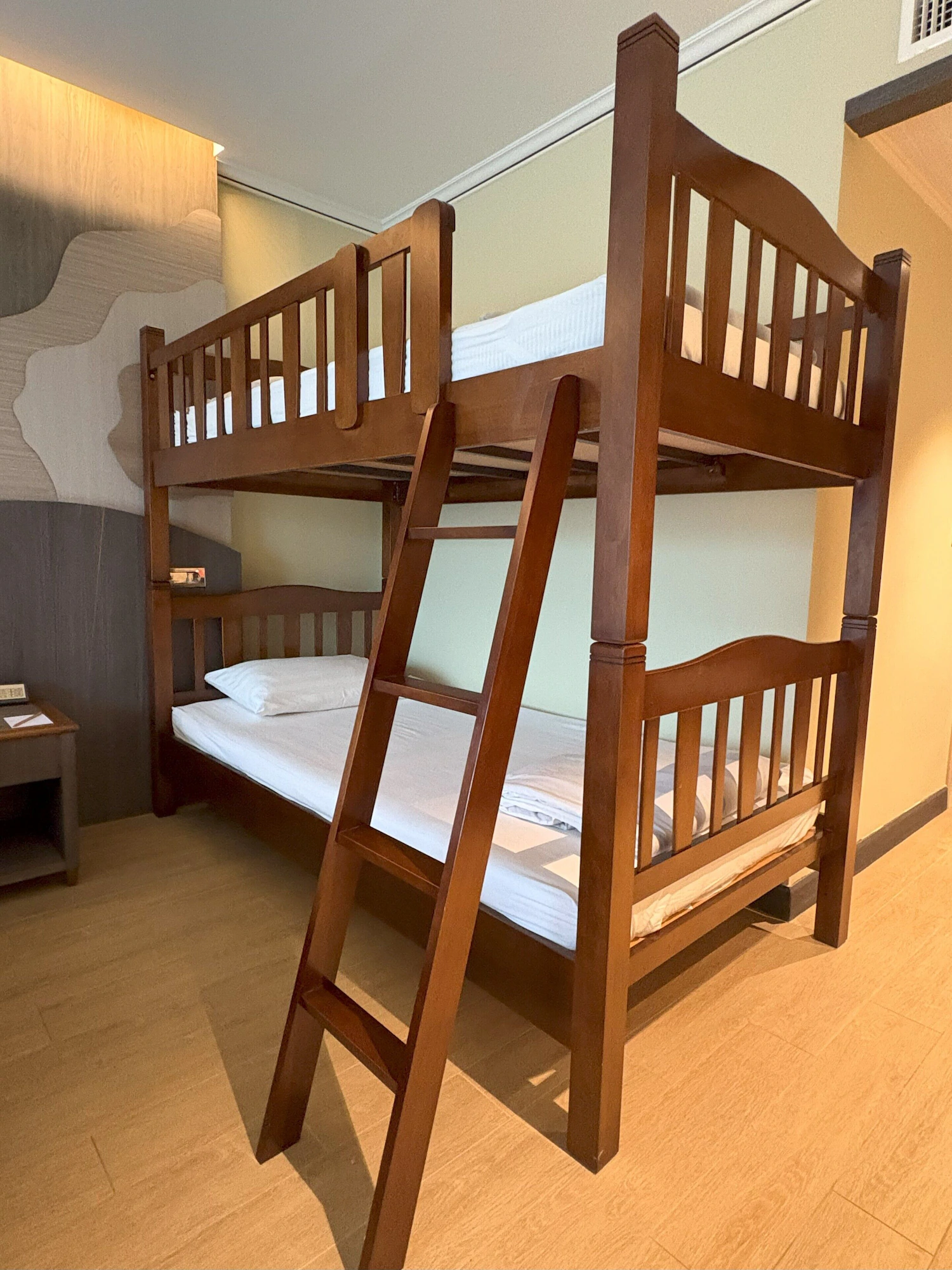 Deluxe Double room with garden view twin beds
