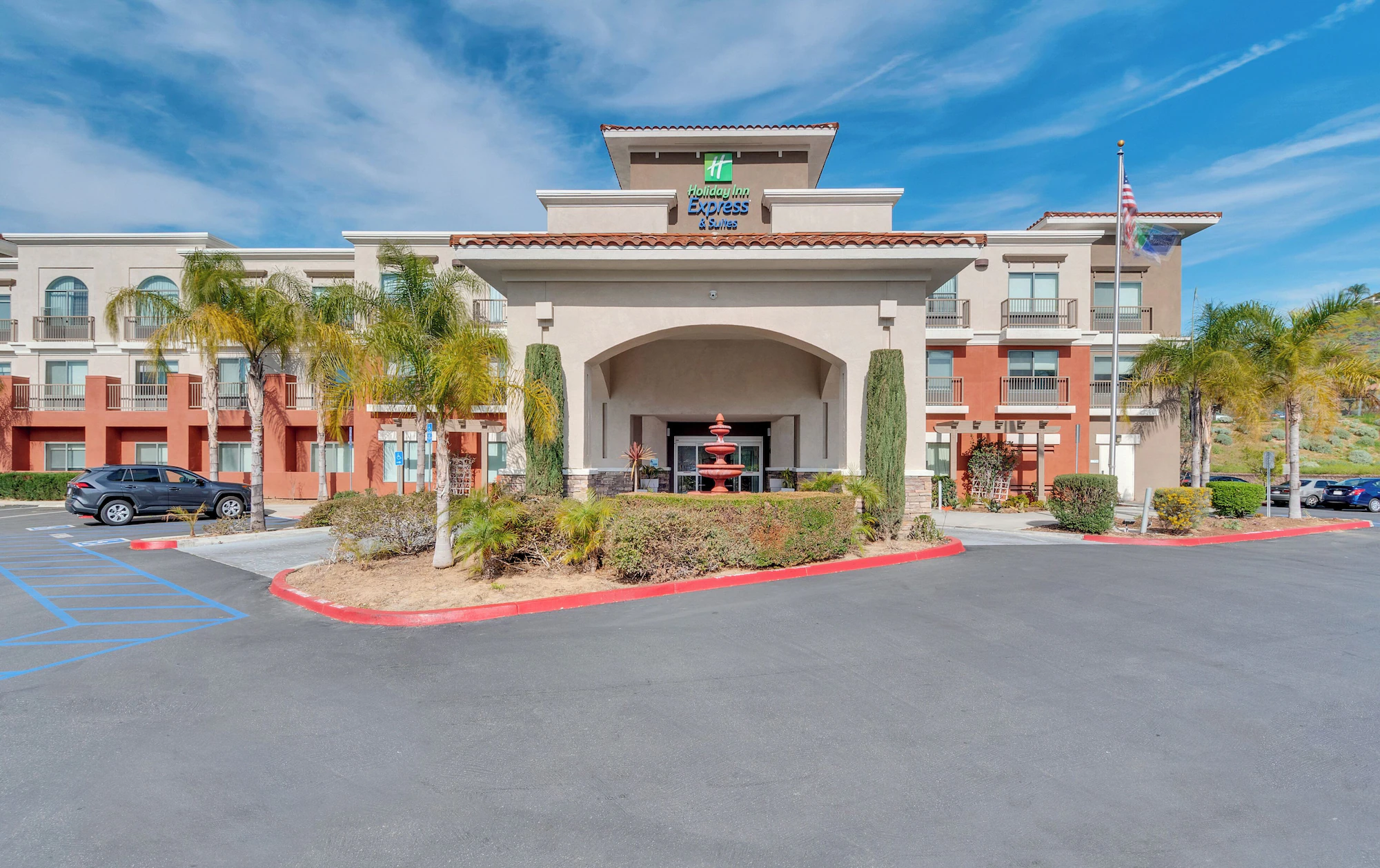Holiday Inn Express & Suites, Lake Elsinore By Ihg - Lake Elsinore, CA