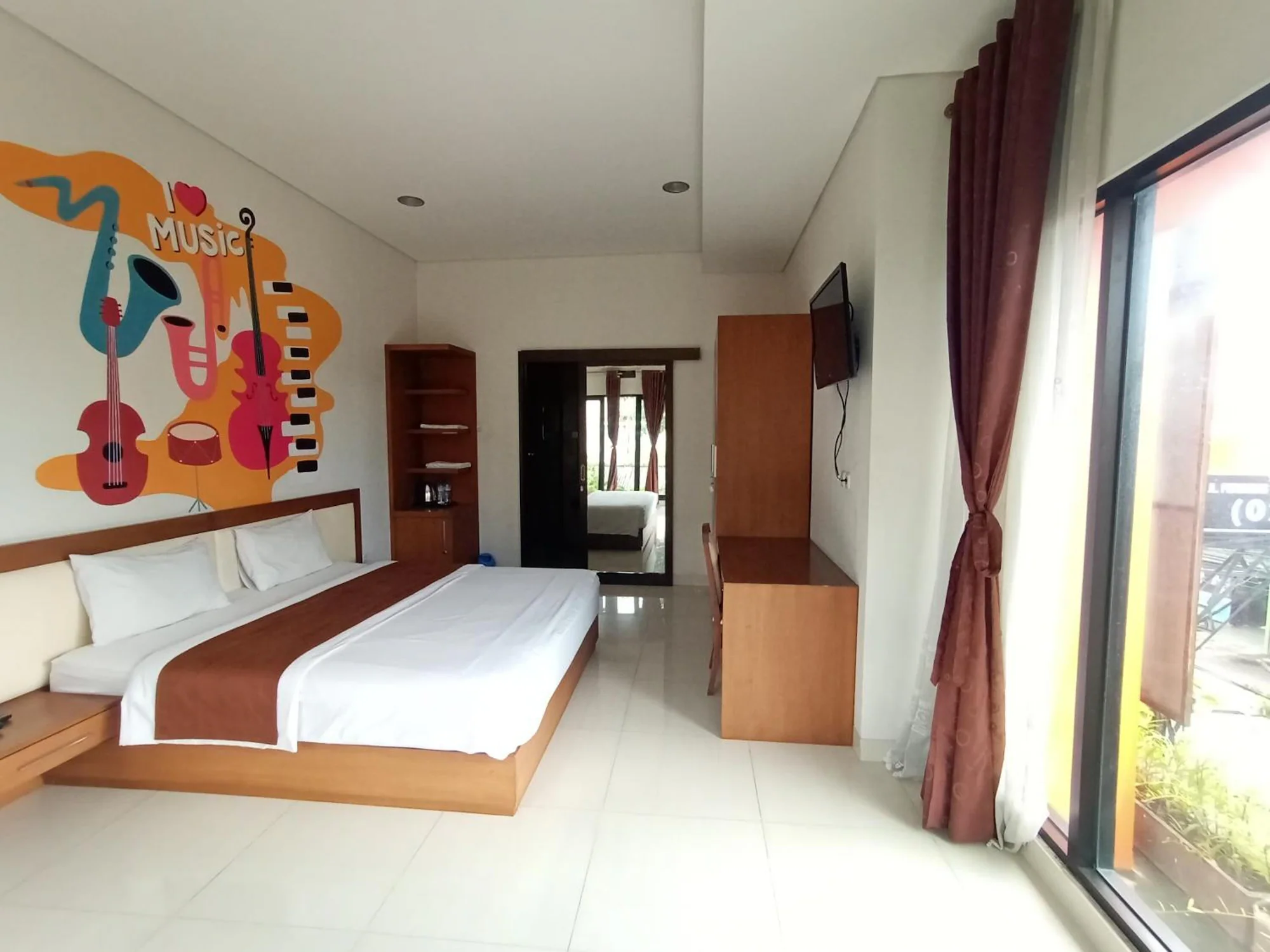 Deluxe Single room full double bed
