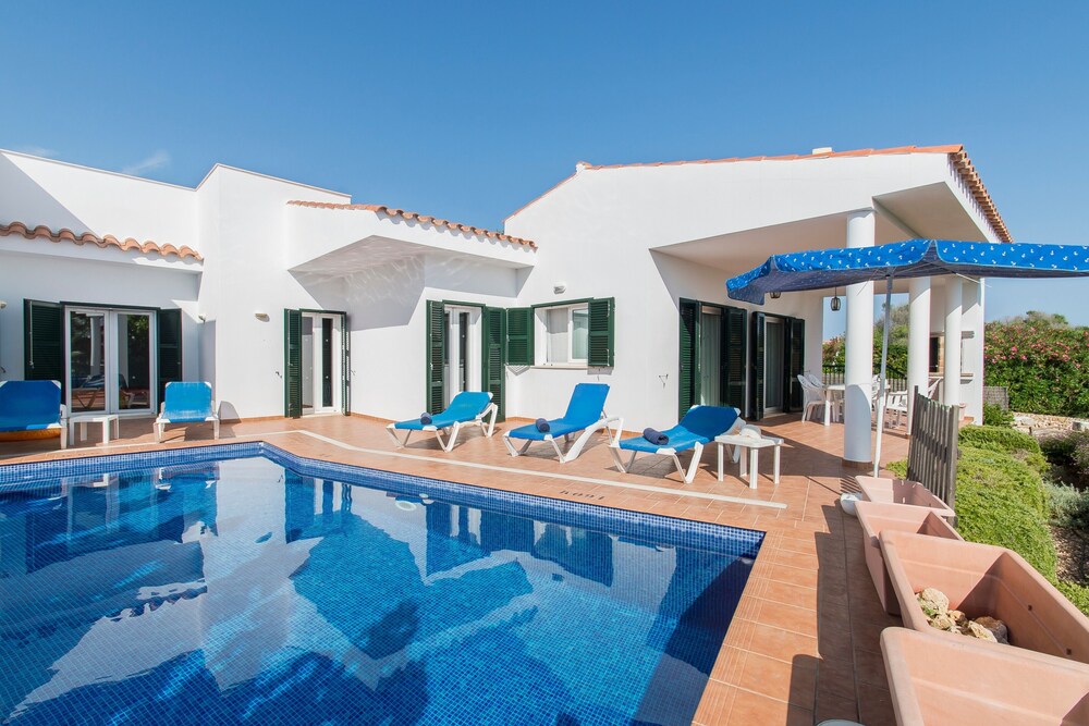 Central Location Near The Coast – Villa Eduard - Binibeca
