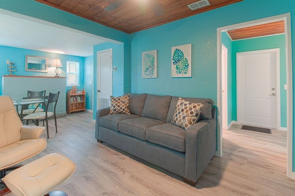 Englewood Cottage - 2 Bedrooms - 5 Minutes From Beach! - Manasota Key, FL