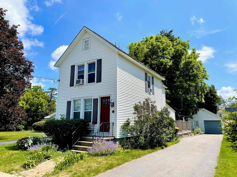 Private House, Walking Distance To Downtown - Saratoga Springs, NY