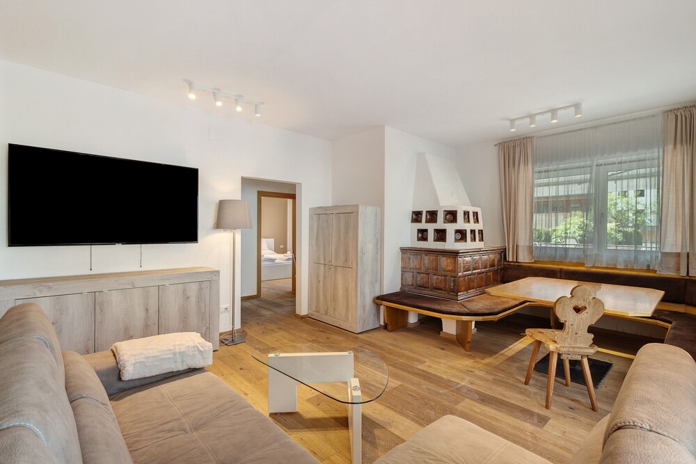 Premium Apartment Hofer Sandra – Fast Internet, Free Parking - Villabassa