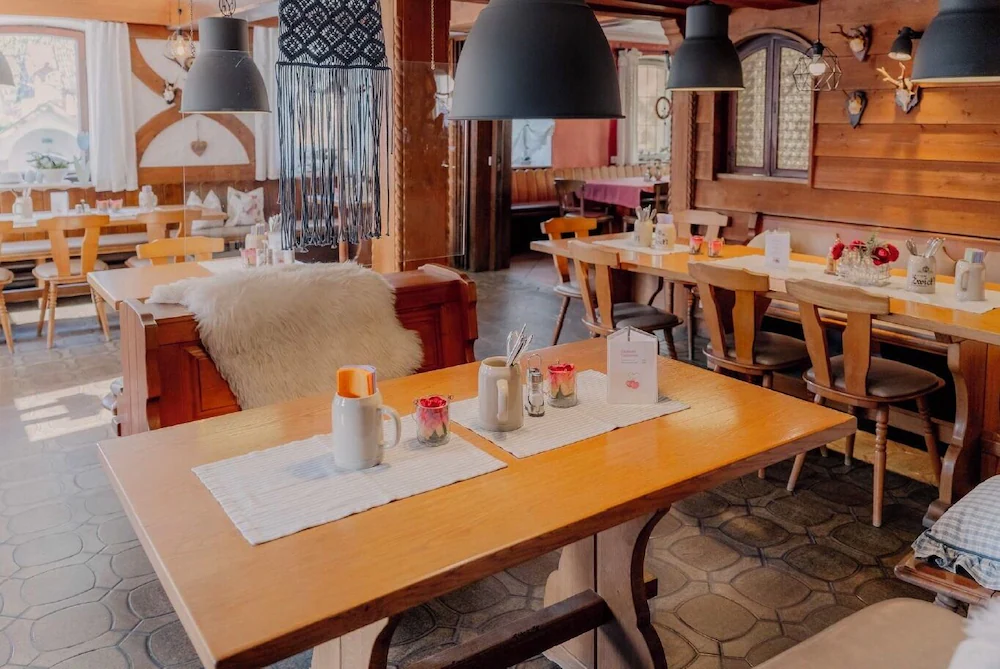 Landhotel Schwarzer Adler - Bad Staffelstein