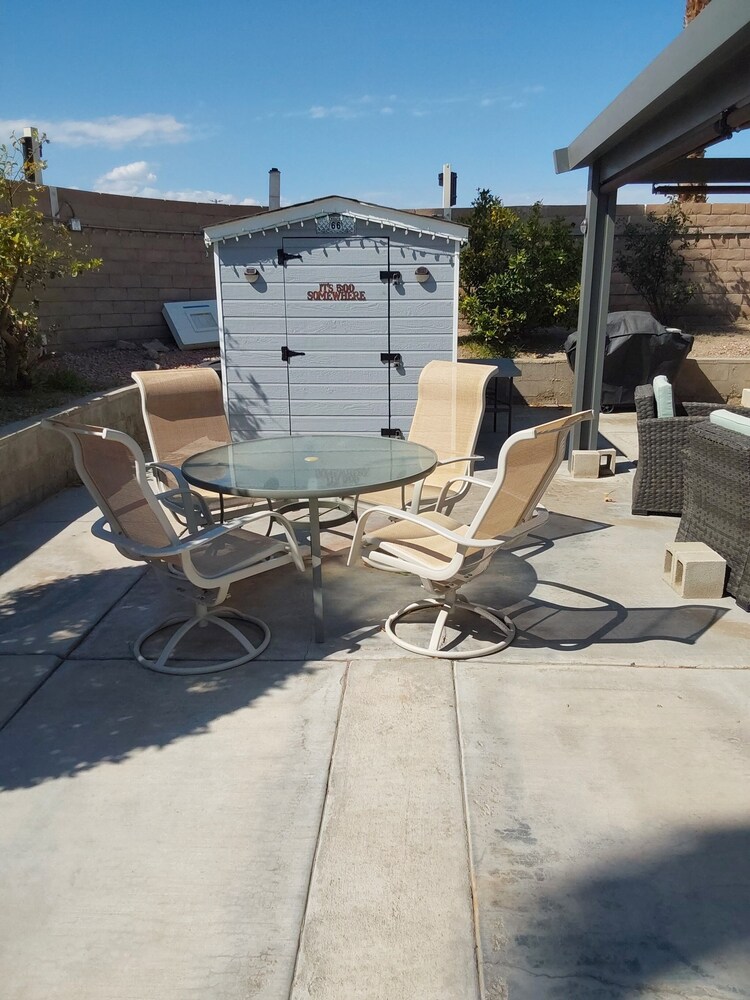 1 Bed/1 Bath Stunner Is Indio Springs Community - California
