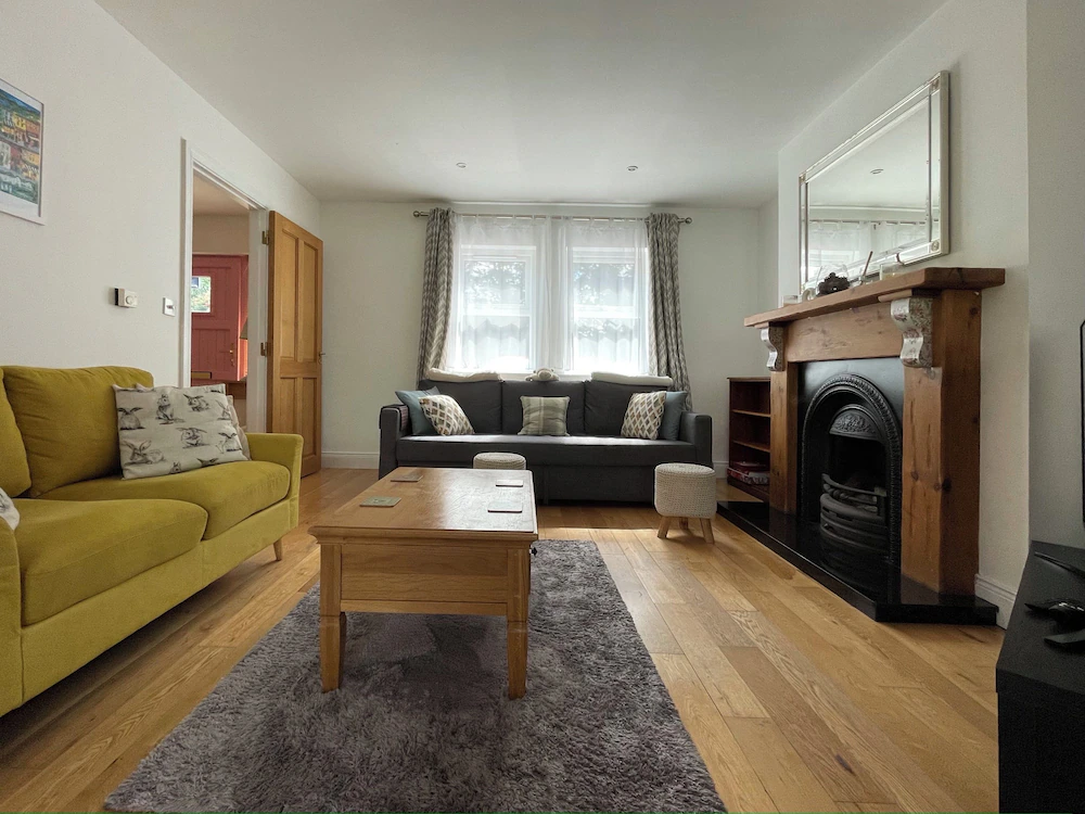 The Little Nest. Spacious House In The Heart Of Town - Kenmare
