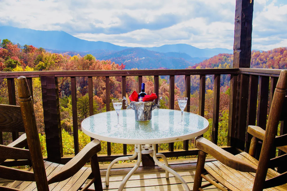 Trillion Dollar Mtn View Great Gatlinburg Location Private Cozy Romantic Hot Tub - Gatlinburg, TN